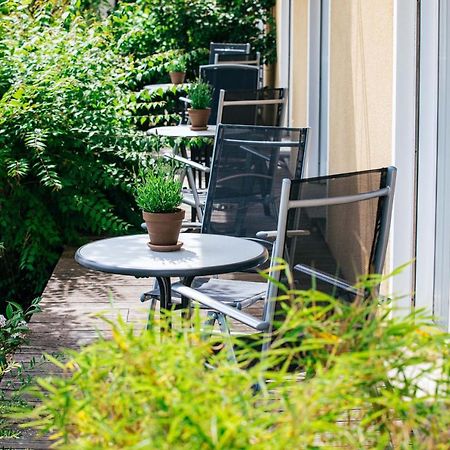 Gasthaus Hotel Ostermeier Аттенкирхен Экстерьер фото