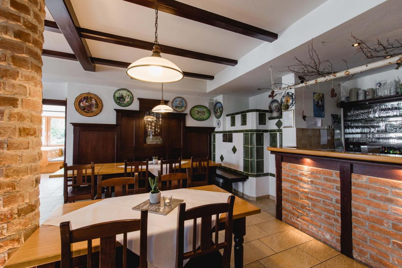 Gasthaus Hotel Ostermeier Аттенкирхен Экстерьер фото