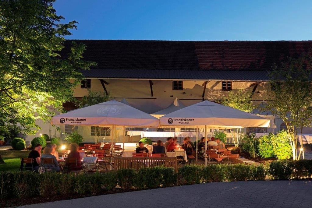 Gasthaus Hotel Ostermeier Аттенкирхен Экстерьер фото