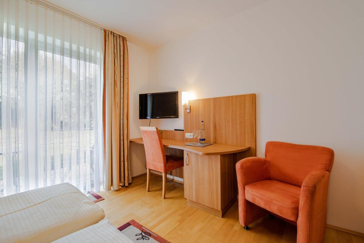 Gasthaus Hotel Ostermeier Аттенкирхен Экстерьер фото